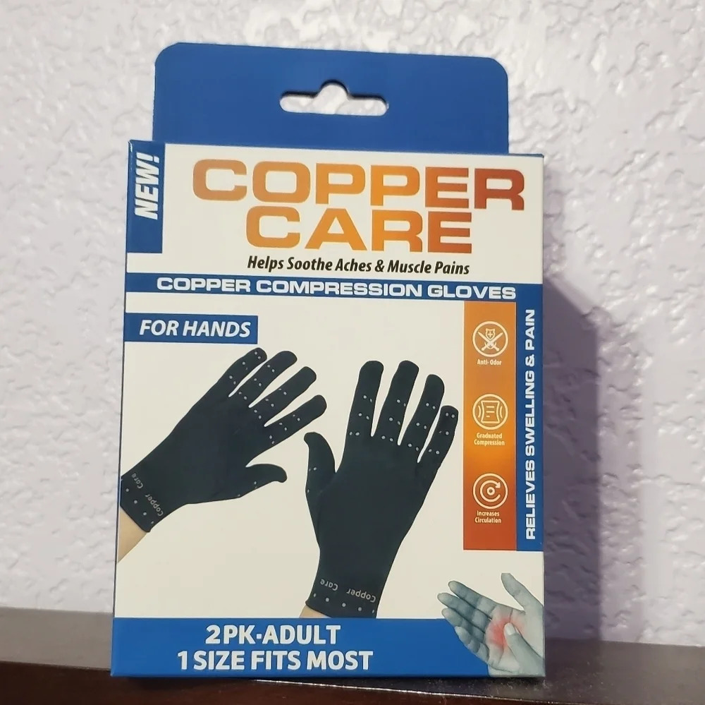 NWT Copper Care Adult Compression Gloves Hands Muscle Pain